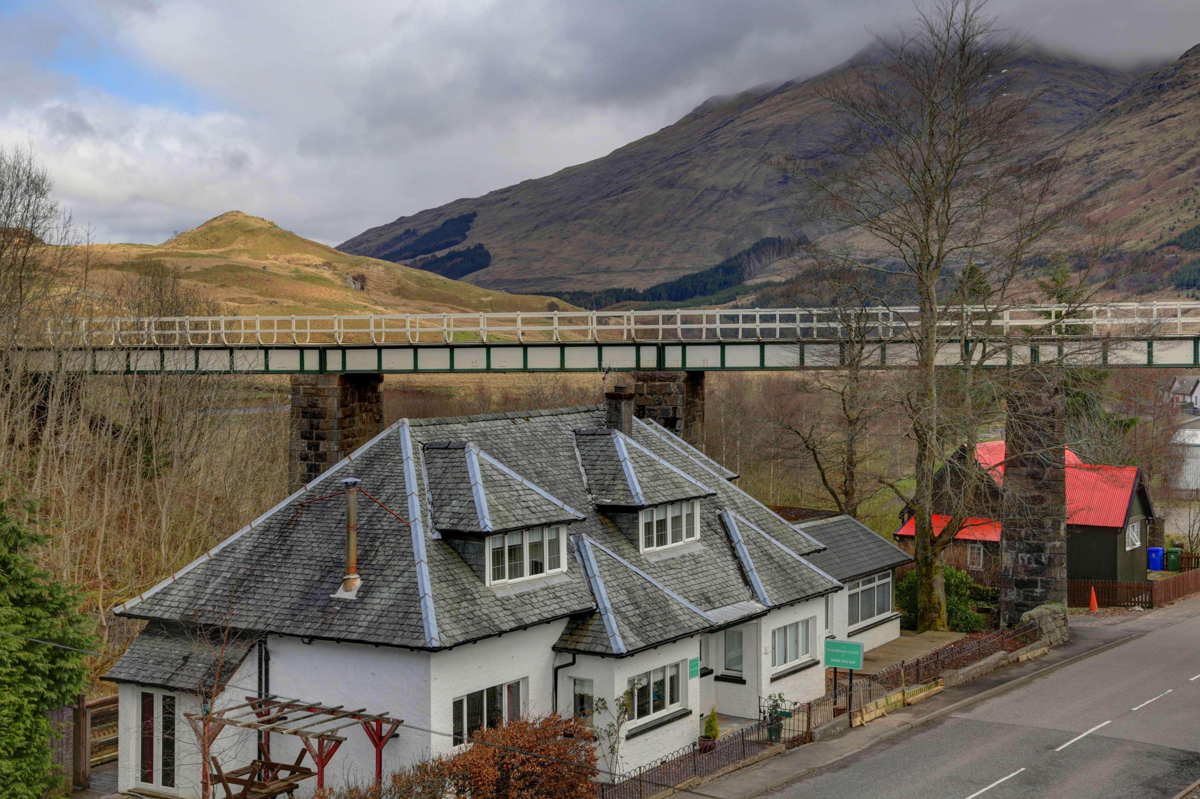Best Western The Crianlarich Hotel Exterior photo